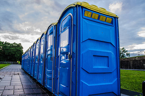 Best Deluxe Portable Toilet Rental  in Willits, CA